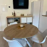 아파트 3 Estudio